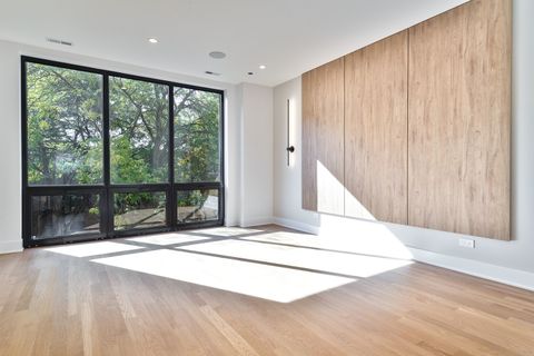 Tiny photo for 1416 W Warner Avenue, Chicago, IL 60613 (MLS # 12526303)