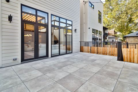 Tiny photo for 1416 W Warner Avenue, Chicago, IL 60613 (MLS # 12526303)