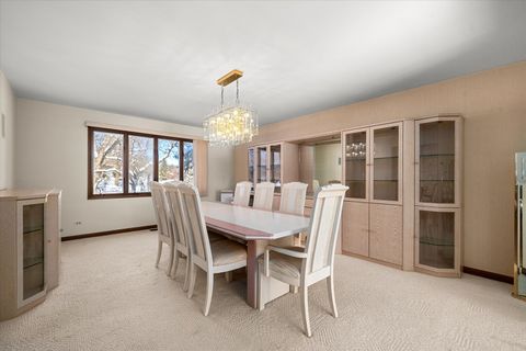 Tiny photo for 9 Buckingham Drive, Sugar Grove, IL 60554 (MLS # 12603305)