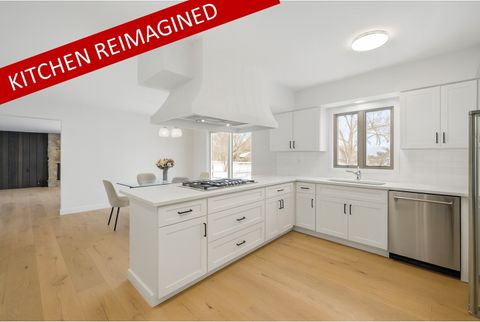 Tiny photo for 9 Buckingham Drive, Sugar Grove, IL 60554 (MLS # 12603305)