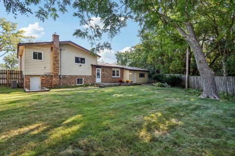 Tiny photo for 461 S Ardmore Terrace, Addison, IL 60101 (MLS # 12484723)