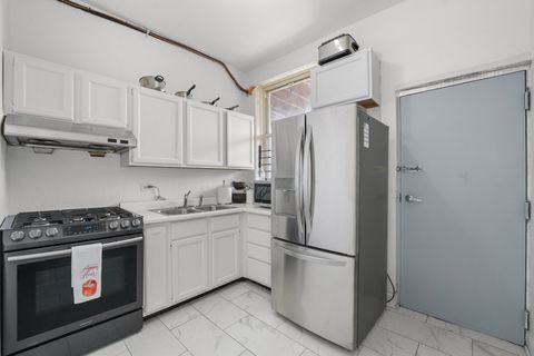 Tiny photo for 1057 W Argyle Street #3f, Chicago, IL 60640 (MLS # 12442206)