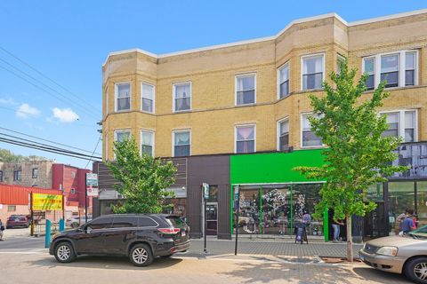 Tiny photo for 1057 W Argyle Street #3f, Chicago, IL 60640 (MLS # 12442206)