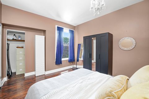 Tiny photo for 1057 W Argyle Street #3f, Chicago, IL 60640 (MLS # 12442206)