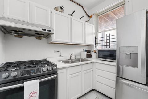 Tiny photo for 1057 W Argyle Street #3f, Chicago, IL 60640 (MLS # 12442206)