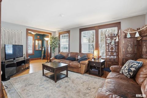 Tiny photo for 415 23RD Avenue, Moline, IL 61265 (MLS # QC4269776)