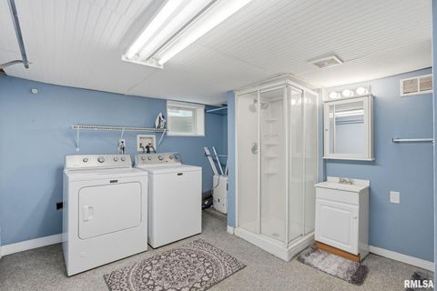 Tiny photo for 415 23RD Avenue, Moline, IL 61265 (MLS # QC4269776)