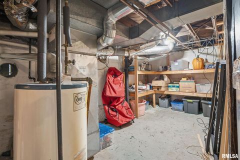 Tiny photo for 415 23RD Avenue, Moline, IL 61265 (MLS # QC4269776)