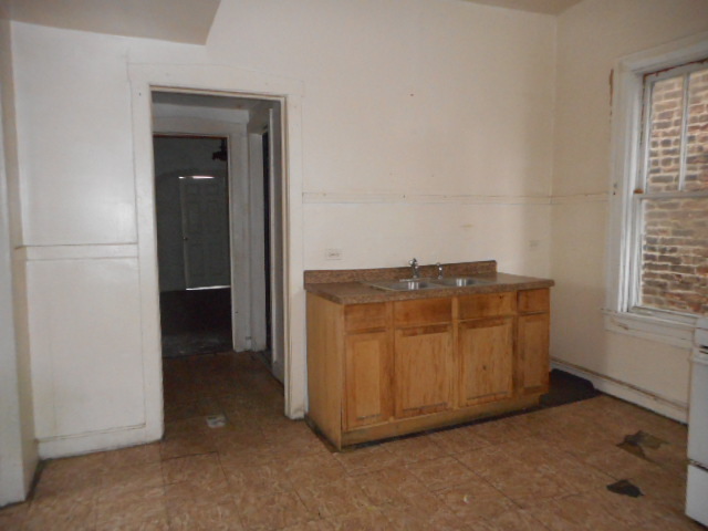 1304 S Fairfield Avenue