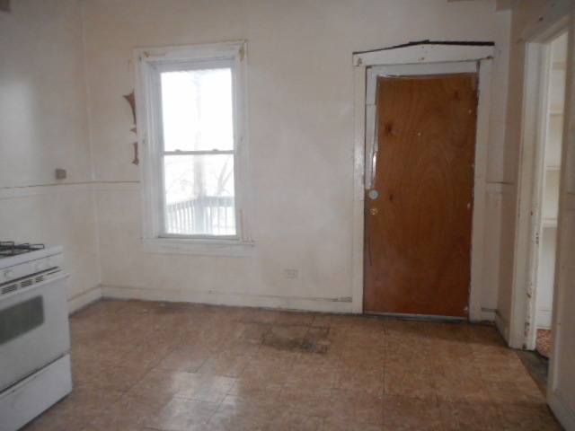 1304 S Fairfield Avenue