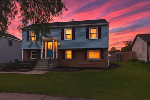 Tiny photo for 304 Jackson Street, Bartlett, IL 60103 (MLS # 12497016)