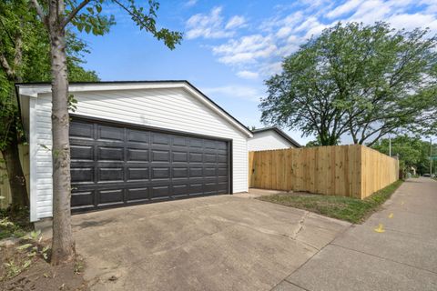 Tiny photo for 450 Manor Hill Lane, Lombard, IL 60148 (MLS # 12478267)