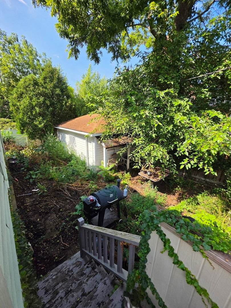 6821 N Ravenswood Avenue - Photo 2