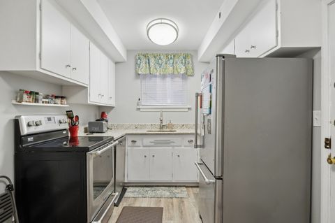 Tiny photo for 2242 Sherman Avenue #G, Evanston, IL 60201 (MLS # 12596389)