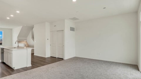 Tiny photo for 2046 Yellowstone Boulevard, Mundelein, IL 60060 (MLS # 12762778)