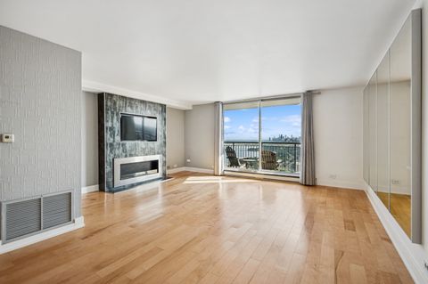 Tiny photo for 6007 N Sheridan Road #38G, Chicago, IL 60660 (MLS # 12445807)