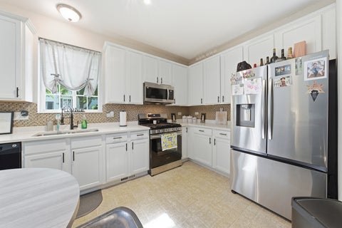 Tiny photo for 2408 Brush Hill Circle, Joliet, IL 60432 (MLS # 12654496)
