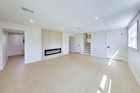 Tiny photo for 910 E Kimber Lane, Arlington Heights, IL 60005 (MLS # 12774587)