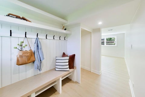 Tiny photo for 910 E Kimber Lane, Arlington Heights, IL 60005 (MLS # 12774587)