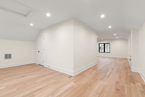 A home in La Grange