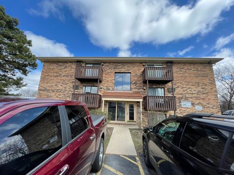 535 Brookside Drive F Westmont IL 60559