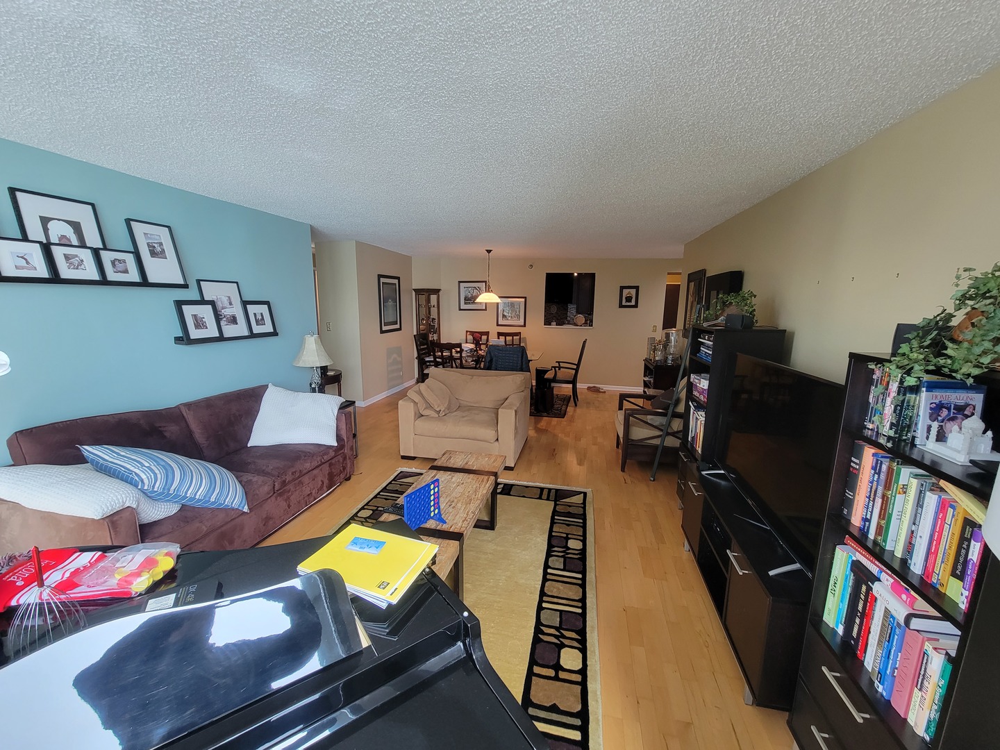 195 N HARBOR Drive 2304