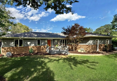 Photo of 1108 Pearl Drive, Mahomet, IL 61853 (MLS # 12624418)