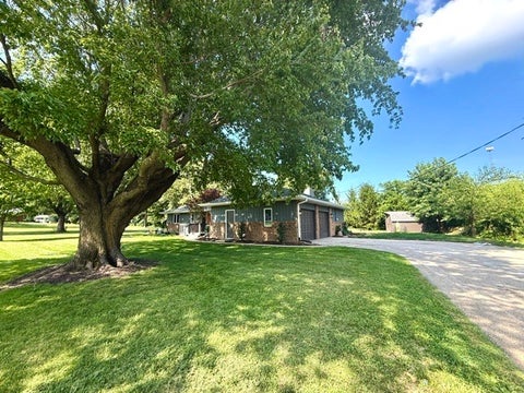Tiny photo for 1108 Pearl Drive, Mahomet, IL 61853 (MLS # 12624418)
