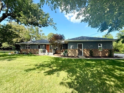 Tiny photo for 1108 Pearl Drive, Mahomet, IL 61853 (MLS # 12624418)
