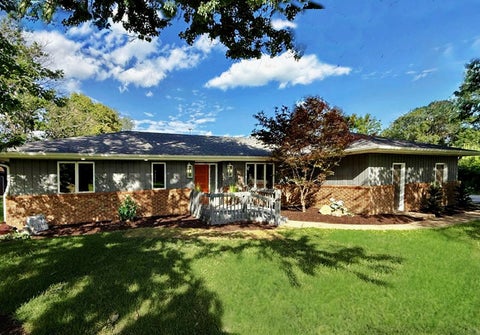 Tiny photo for 1108 Pearl Drive, Mahomet, IL 61853 (MLS # 12624418)