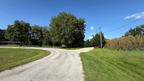 Tiny photo for 1108 Pearl Drive, Mahomet, IL 61853 (MLS # 12624418)