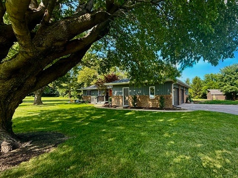 Tiny photo for 1108 Pearl Drive, Mahomet, IL 61853 (MLS # 12624418)