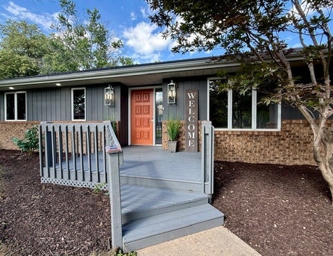 Tiny photo for 1108 Pearl Drive, Mahomet, IL 61853 (MLS # 12624418)