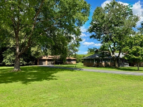 Tiny photo for 1108 Pearl Drive, Mahomet, IL 61853 (MLS # 12624418)