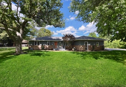 Tiny photo for 1108 Pearl Drive, Mahomet, IL 61853 (MLS # 12624418)