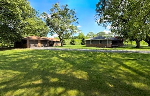 Tiny photo for 1108 Pearl Drive, Mahomet, IL 61853 (MLS # 12624418)