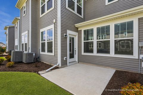 Tiny photo for Bolingbrook, IL 60490 (MLS # 12629696)