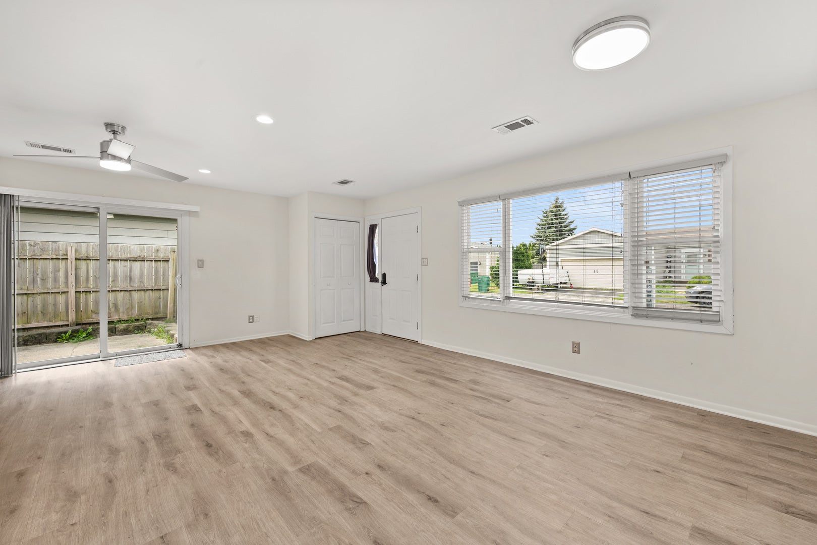 1610 Meadowbrook Court