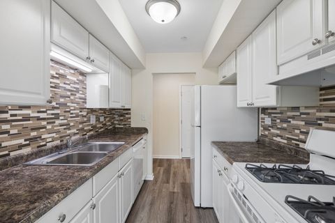 Tiny photo for 2216 Country Club Drive #15, Woodridge, IL 60517 (MLS # 12631064)