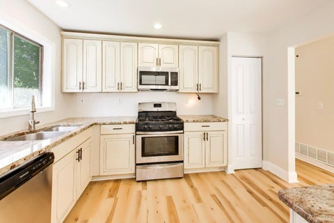 Tiny photo for 123 Boulder Hill Pass, Montgomery, IL 60538 (MLS # 12667309)