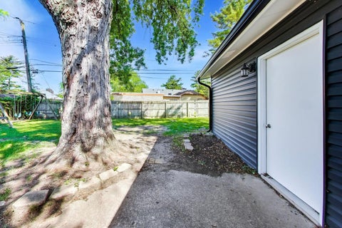 Tiny photo for 123 Boulder Hill Pass, Montgomery, IL 60538 (MLS # 12667309)