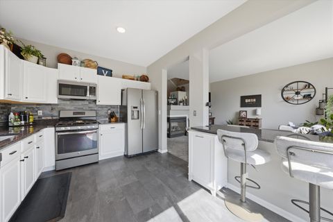 Tiny photo for 1819 S Wentworth Circle, Romeoville, IL 60446 (MLS # 12571622)