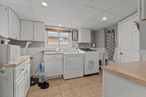 Tiny photo for 572 Maple Avenue, Lisle, IL 60532 (MLS # 12524362)