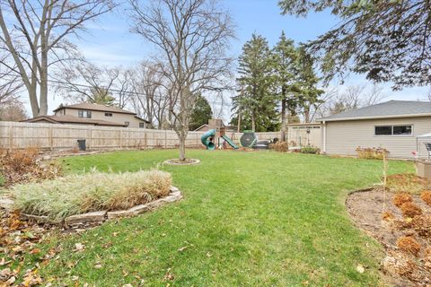 Tiny photo for 572 Maple Avenue, Lisle, IL 60532 (MLS # 12524362)