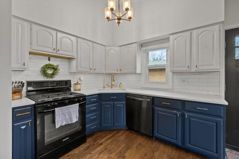 Tiny photo for 572 Maple Avenue, Lisle, IL 60532 (MLS # 12524362)