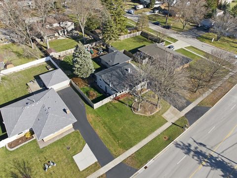 Tiny photo for 572 Maple Avenue, Lisle, IL 60532 (MLS # 12524362)