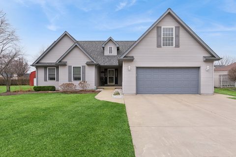 Photo of 313 S Elm Street, Manteno, IL 60950 (MLS # 12586616)
