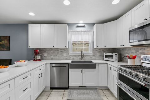 Tiny photo for 313 S Elm Street, Manteno, IL 60950 (MLS # 12586616)