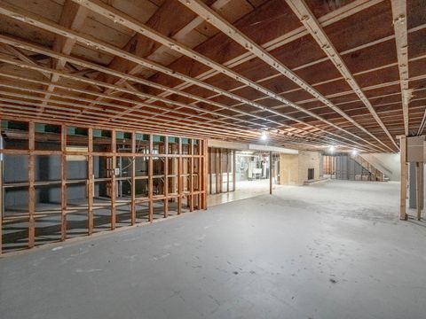 Tiny photo for 21 E Stonegate Drive, Prospect Heights, IL 60070 (MLS # 12492096)