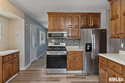 Tiny photo for 5017 44TH Avenue, Moline, IL 61265 (MLS # QC4268457)